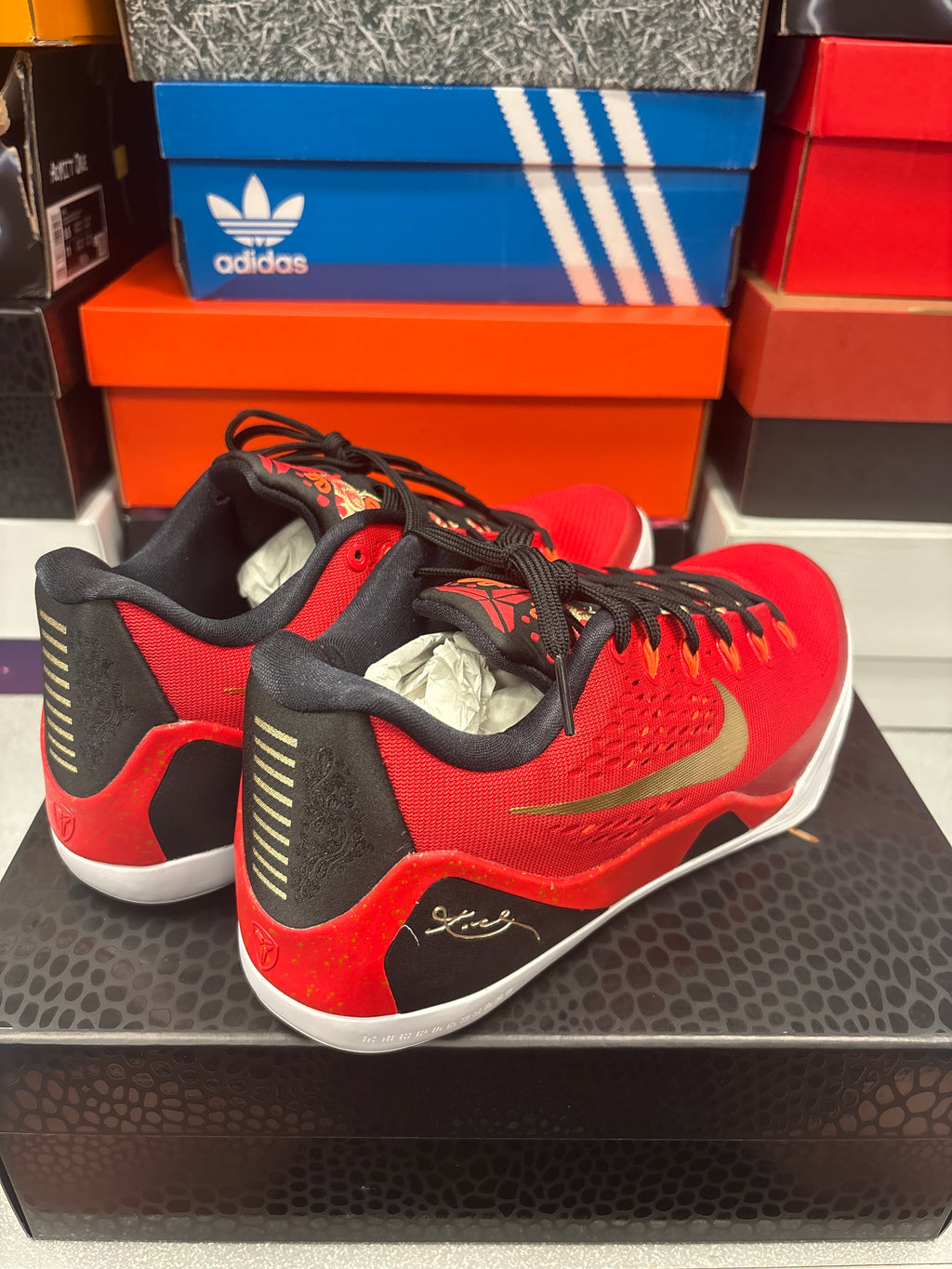 Nike Kobe 9 EM Low Protro “China”