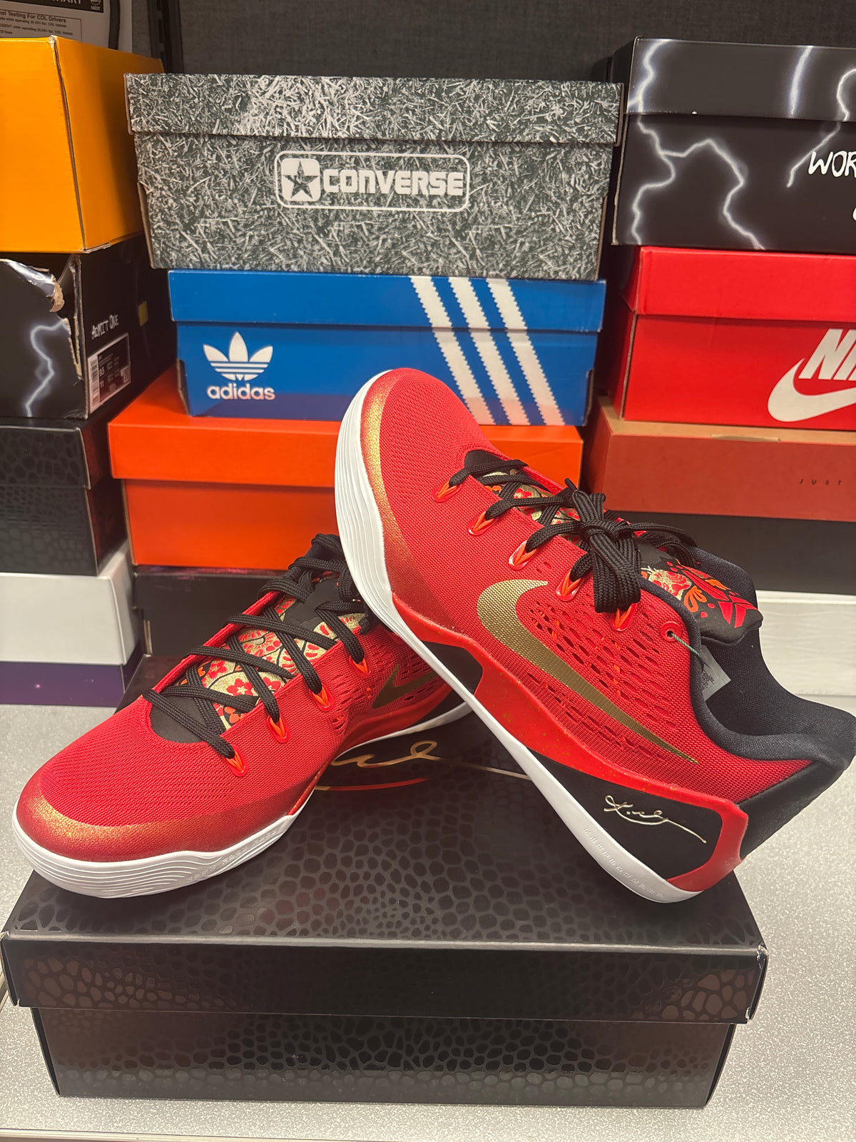 Nike Kobe 9 EM Low Protro “China”