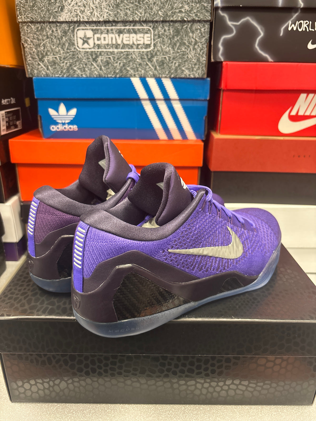 Nike Kobe 9 Elite Low Protro “Moonwalker”