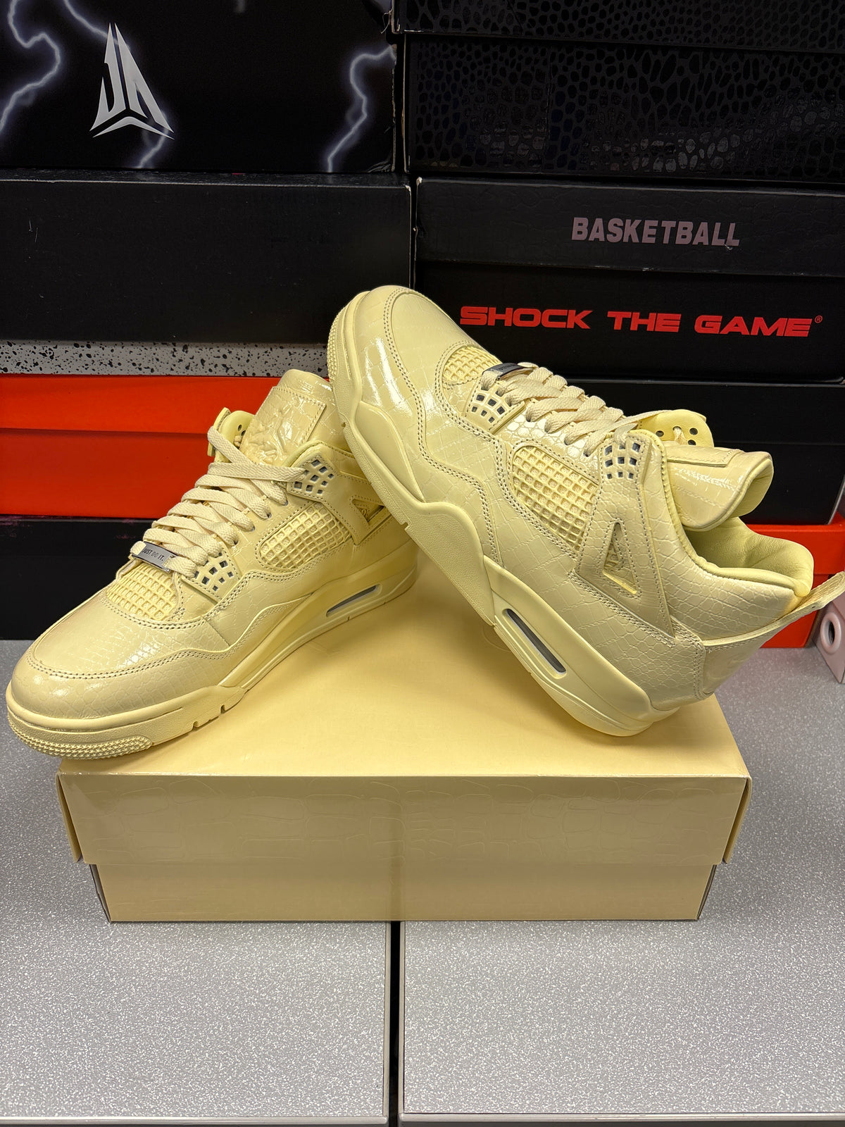 Jordan 4 Retro “J Balvin Lemonade”