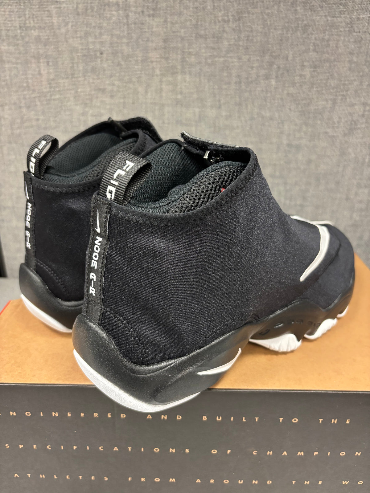 Nike Air Zoom Flight The Glove