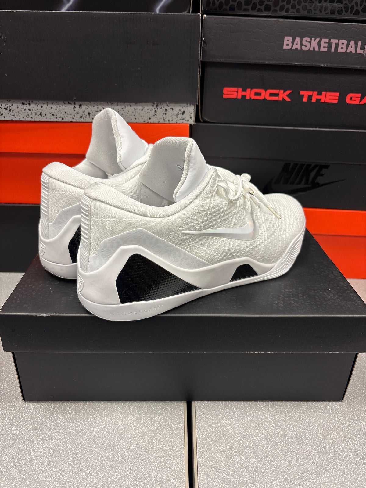 Nike Kobe 9 Elite Low Protro “Halo”