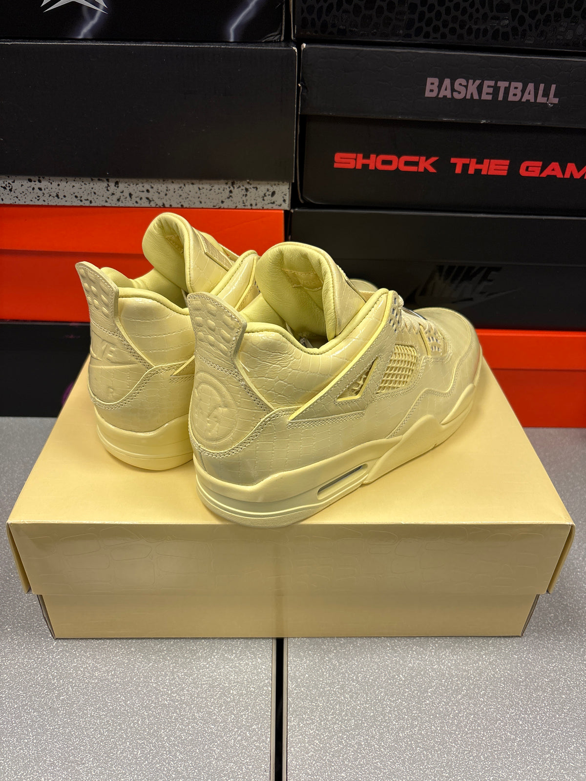 Jordan 4 Retro “J Balvin Lemonade”
